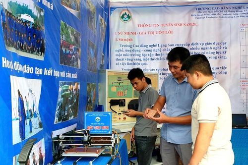 Đào tạo nghề gắn với nhu cầu sử dụng lao động của các cụm, khu công nghiệp