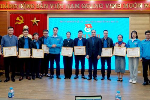Tiếp tục triển khai thực hiện tốt các phong trào hành động cách mạng của Đoàn