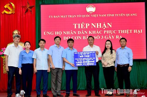 Ấm áp tình người