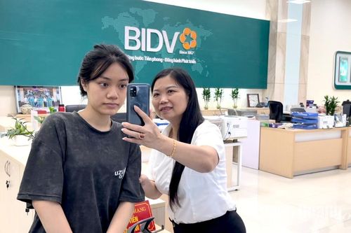 Ba trường hợp bị tạm dừng giao dịch trên tài khoản ngân hàng từ 1-1-2025