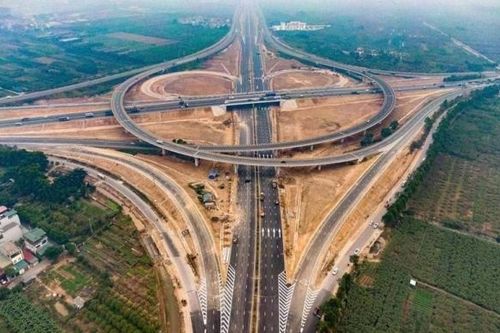 Các nhóm ngành hưởng lợi trực tiếp từ đầu tư công năm 2025