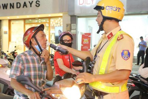 Bị xử phạt nặng, người đàn ông phân trần về bữa bia sinh nhật