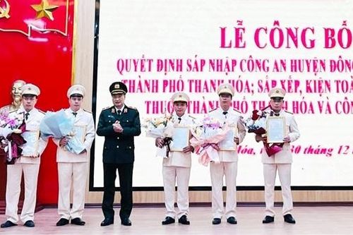 Sáp nhập Công an huyện Đông Sơn vào Công an TP Thanh Hóa