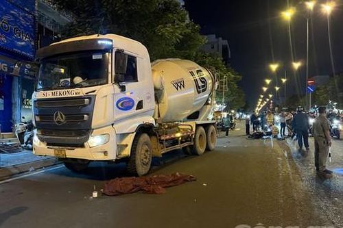 Xe bồn va chạm xe máy, một thanh niên tử vong tại chỗ
