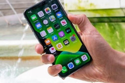 Giá iPhone 11, iPhone 11 Pro mới nhất rẻ chưa từng có, xịn không kém iPhone 16