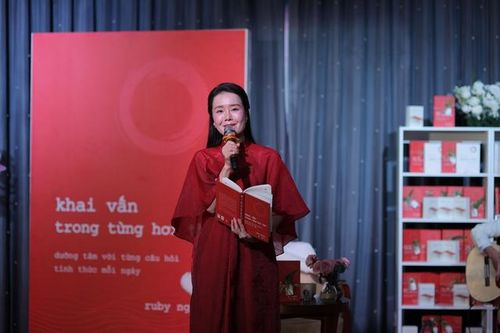 Sách 'Khai vấn trong từng hơi thở' – lộ trình nuôi dưỡng tâm an