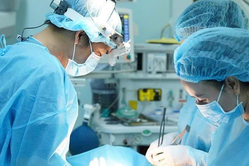 Hiểu rõ về tình trạng mỡ teo sau khi cấy vào cơ thể