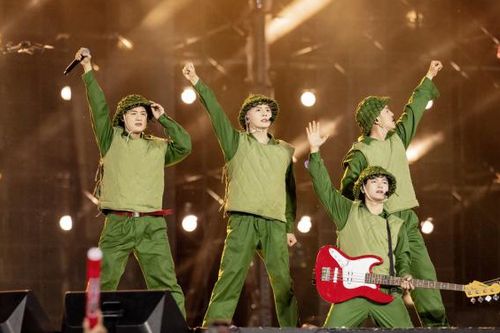 Thấy gì từ các show 'Anh trai…'