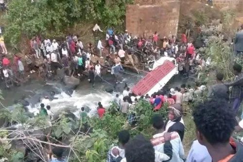 Ethiopia: Xe tải lao xuống sông, ít nhất 71 người tử vong thương tâm