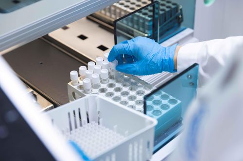 Roche Việt Nam khánh thành hệ thống tự động hoàn toàn cho phòng xét nghiệm