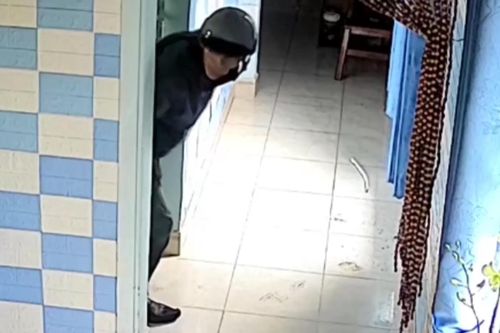 Gã 'đạo chích' 4 tiền án đột nhập nhà dân trộm tiền, vàng