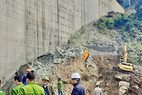 Tai nạn lao động làm 5 người chết và mất tích tại thủy điện Đăk Mi1