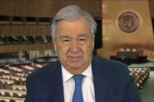 Năm 2024 mờ mịt hy vọng đã qua, hãy biến Năm mới 2025 trở thành điểm khởi đầu cho tương lai tốt đẹp hơn!