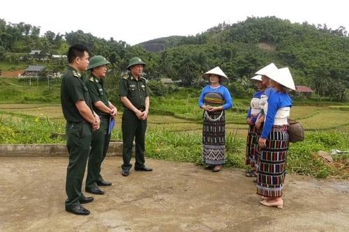 Tuyên truyền, phổ biến giáo dục pháp luật thông qua mô hình 'Bản sáng vùng biên' - Bài 1: Nâng cao đời sống vật chất và tinh thần cho người dân biên giới qua mô hình 'Bản sáng vùng biên'