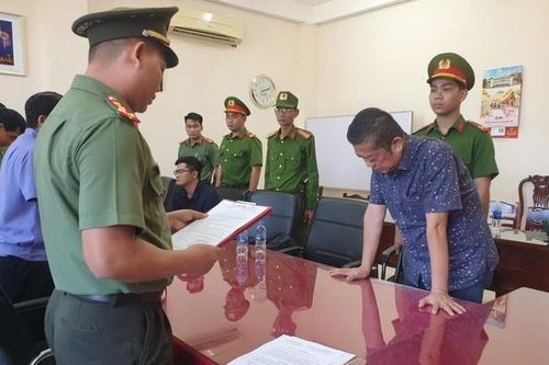 Truy tố cựu chủ tịch và giám đốc lừa đảo chiếm đoạt hơn 9 tỷ đồng