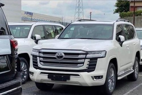 Hé lộ nội thất của Toyota Land Cruiser LC300 đời mới
