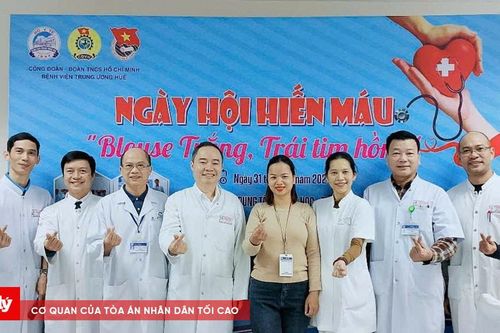 Tiếp nhận 350 đơn vị máu trong ngày hội 'Blouse trắng, trái tim hồng'