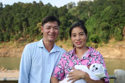Cuộc họp dân trong đêm mưa và quyết định then chốt cứu nguy cả bản
