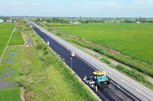17 mũi thi công đẩy nhanh tiến độ nâng cấp tuyến Lộ Tẻ - Rạch Sỏi