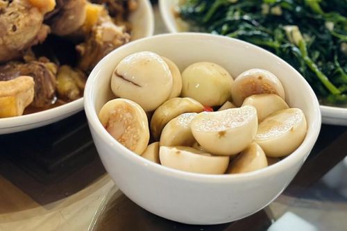 Món ăn kèm của người Việt 'sướng miệng, khổ thân'