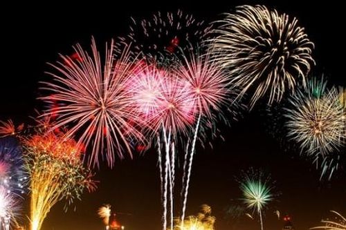 180 giàn pháo hoa chào năm mới 2025 tại quảng trường Lam Sơn, TP. Thanh Hóa