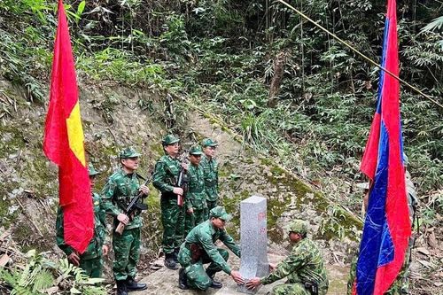 Tuần tra song phương bảo vệ biên giới dịp Tết Dương lịch 2025