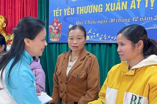 Phụ nữ Nghệ An tổ chức Chương trình 'Tết yêu thương' tại các huyện Quế Phong, Quỳ Châu
