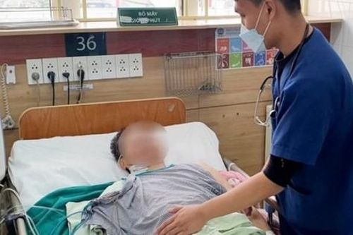 Thông tin mới nhất về sức khỏe của bệnh nhân trong vụ ngộ độc tại Long Biên khiến 2 người tử vong