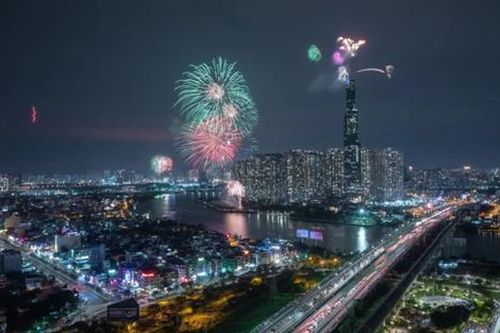 Countdown TPHCM kẹt cứng người: Đây là những cách giúp bạn vui chơi an toàn, thoát cảnh kẹt xe