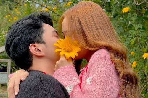 Nam ca sĩ Việt công khai có vợ ngay ngày cuối năm 2024 sau thời gian giấu kín
