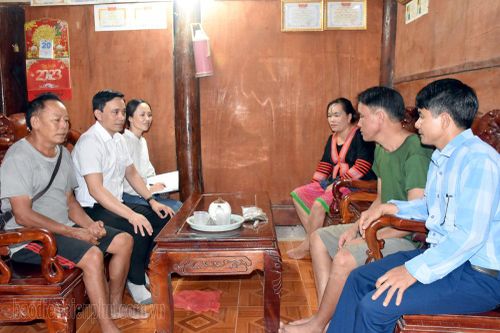 Đột phá trong công tác cán bộ