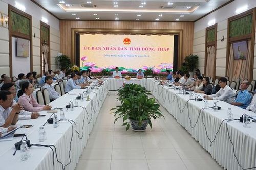 Khơi dậy khát vọng làm giàu để phát triển đất nước