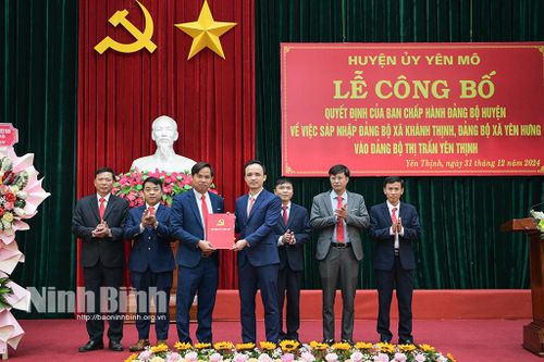Công bố các quyết định của Huyện ủy Yên Mô về sáp nhập một số đảng bộ xã, thị trấn