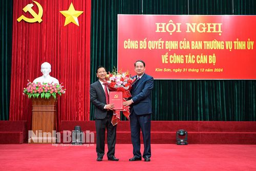 Đồng chí Trần Viễn giữ chức Phó Bí thư Huyện ủy Kim Sơn