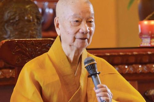Đức Pháp chủ GHPGVN nói về việc 'Nuôi tâm dưỡng tánh'