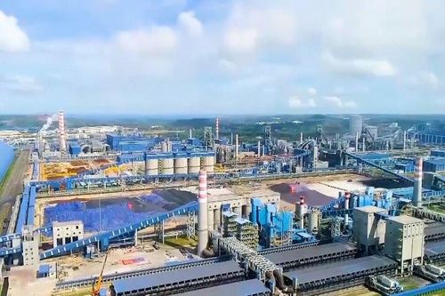 Quảng Ngãi đẩy mạnh thu hút đầu tư và phát triển toàn diện nền kinh tế