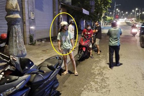Chiếm đoạt tiền trúng vé số của mẹ, con gái hoang báo bị cướp