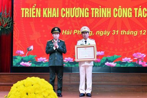 Công an Hải Phòng xứng đáng với danh hiệu đơn vị dẫn đầu phong trào thi đua của Bộ Công an
