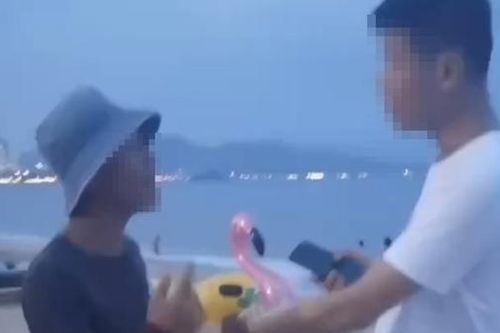 Làm rõ thông tin du khách bị 'chém' tiền phí ngồi ghế hóng gió biển Nha Trang