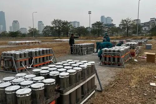 Hà Nội: Trận địa pháo hoa mừng năm mới đã sẵn sàng