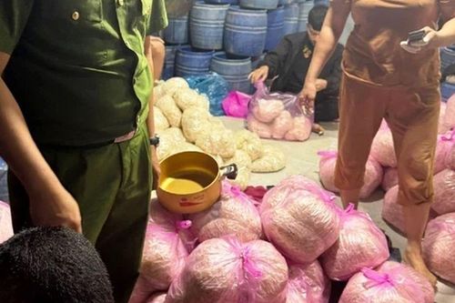 Thêm một cơ sở dùng 'nước kẹo' 6-Benzylaminopurine 'đầu độc' người tiêu dùng bằng giá đỗ bị phát hiện