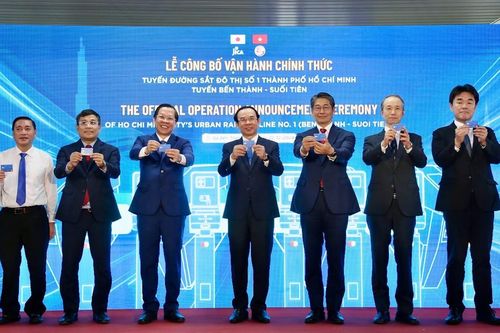 Công bố 10 dấu ấn nổi bật của TPHCM trong năm 2024