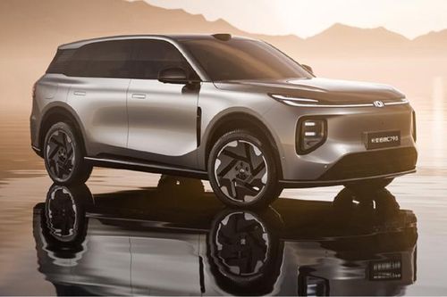 Xe gầm cao SUV cỡ trung giá dưới 700 triệu đồng, xịn ngang Hyundai Santa Fe, siêu tiết kiệm xăng có gì đặc biệt khi ra mắt ở Trung Quốc?