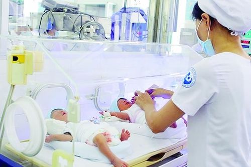 Mức sinh giảm thấp nhất trong lịch sử, Bộ Y tế đề xuất không xử lý kỷ luật với công chức, đảng viên sinh con thứ 3