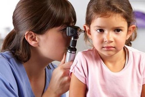 Viêm tai ứ dịch gây hại như nào?
