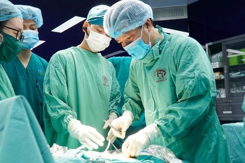 Khi người nước ngoài đến Việt Nam khám, chữa bệnh