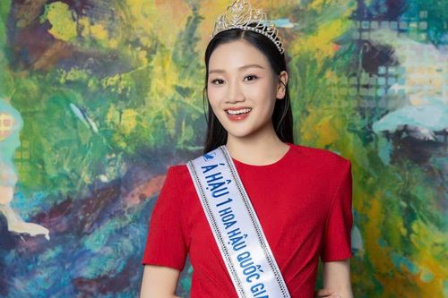 Á hậu Hoa hậu Quốc gia Việt Nam: 'Tôi độc thân'
