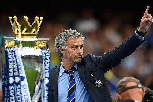 Mourinho tiết lộ hai hối tiếc lớn nhất trong sự nghiệp, bao gồm việc tái hợp Chelsea và CLB 'đáng lẽ nên rời đi ngay lập tức'