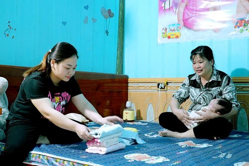 Hành trình 'săn' 3 con của một người mẹ hiếm muộn