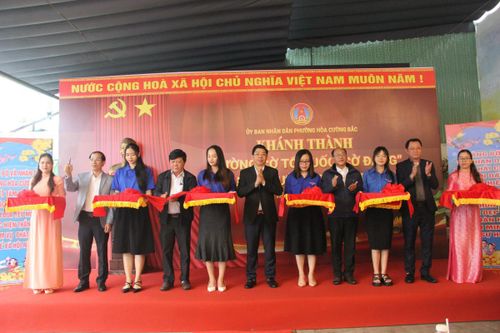 Khánh thành Đường Cờ Tổ quốc, Cờ Đảng tại đường 30 tháng 4